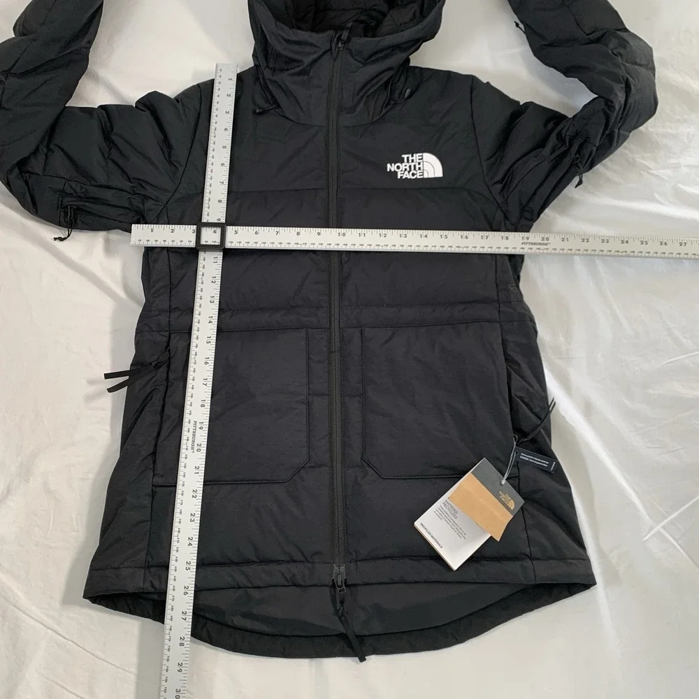 The North Face TNF Women's Small Black First Turn 550 Down Waterproof Jacket NEW